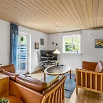 Tomassine By Interhome Give