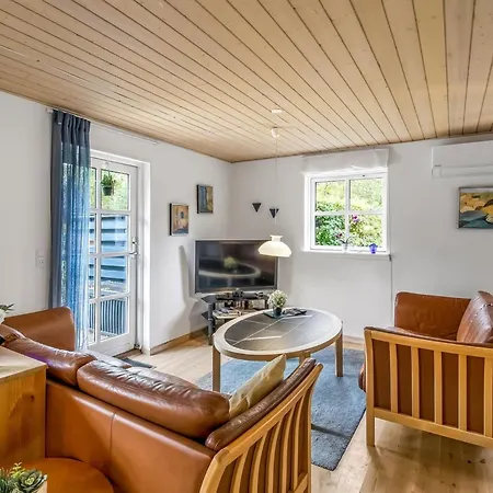 Tomassine By Interhome Give